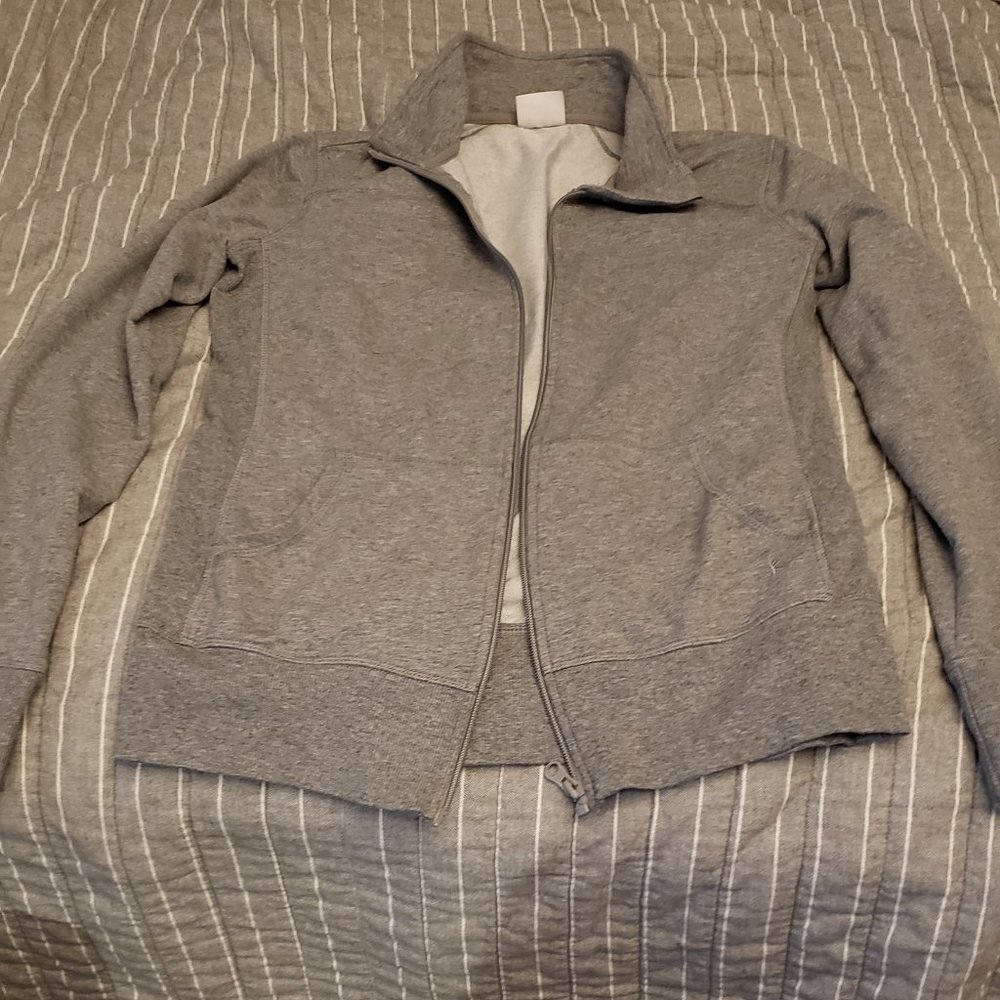 Danskin zip up light weight shirt M